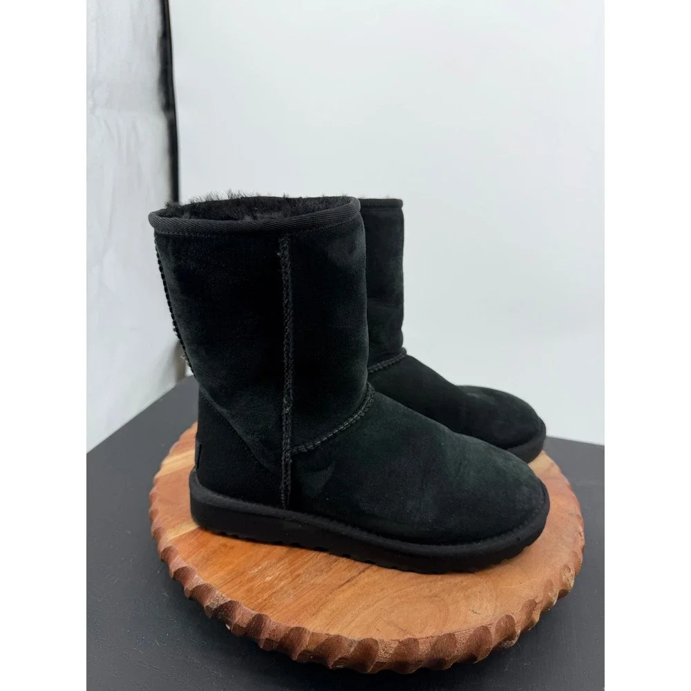 UGG Classic Short II‎ Boot Women Size 6 Black Suede Shearling 1016223